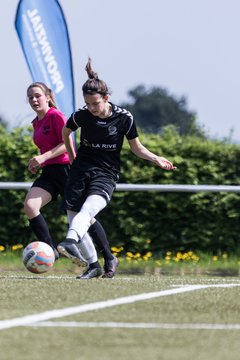 Bild 39 - B-Juniorinnen Pokalfinale SV Henstedt Ulzburg - SG Holstein Sued : 2:0